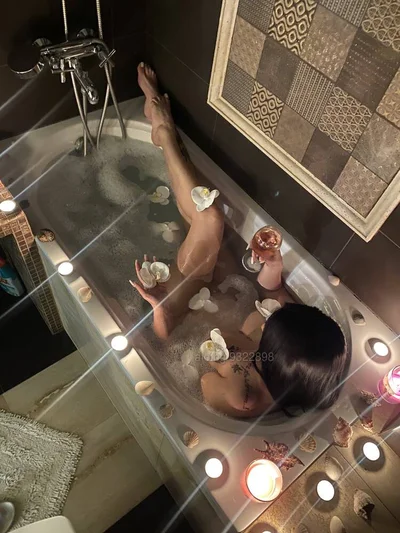 Компаньонка София - Top Eskort - Орален секс, Френска с презерватив, Дълбоко гърло - снимка 4