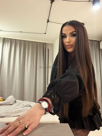 Компаньонка София - палава и дива