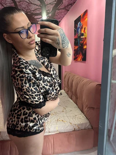 Компаньонка София - По-сладка от сутрешно кафе, ☕️ по-гореща от нощно уиски 🥃