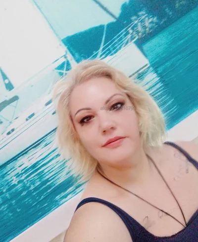 Компаньонка София - Отпосни се малко при - Френска без презерватив, Дълбоко гърло, Масаж - снимка 14