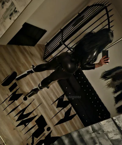 Компаньонка София - /Gorgona /Pro -Domina●//строга господарка//splitting, Stap-on /SM♤●/Mistress/Dominatrix/DS