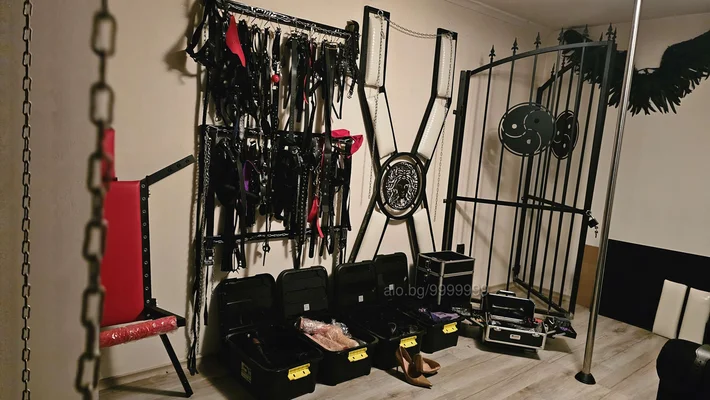 Компаньонка София - /DOMINATRIX.darkness and sexual pleasure/S&amp; - BDSM - снимка 21