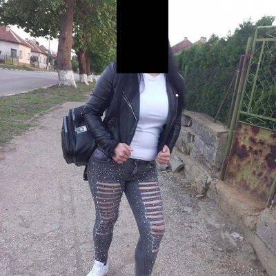 Компаньонка София - Малка сладурана - Френска без презерватив, Дълбоко гърло, Стриптийз - снимка 2