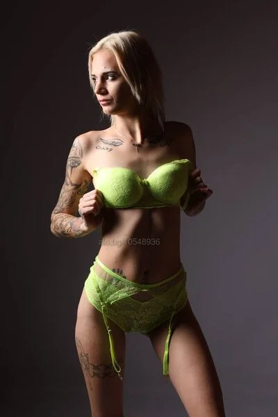 Компаньонка София - Top Escort - Строга господарка, Влизане в роля, Масаж - снимка 11
