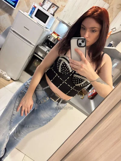 Компаньонка София - Свирка в кола 25с - Стриптийз, Строга господарка, Робиня - снимка 10