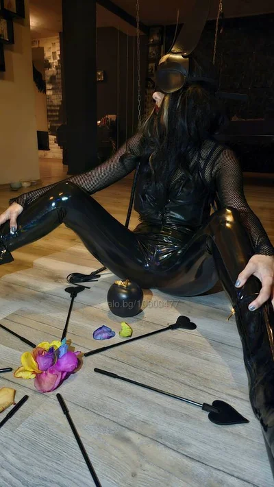 Компаньонка София - 25.04 - 26.04 MISTRESS - Влизане в роля, BDSM, Играчки - снимка 9