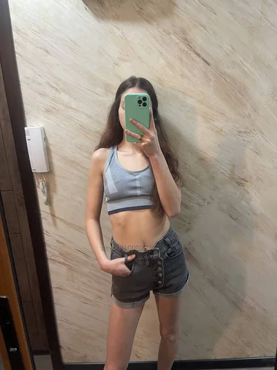 Компаньонка София - Еротична Пепеляшка за всички вас!