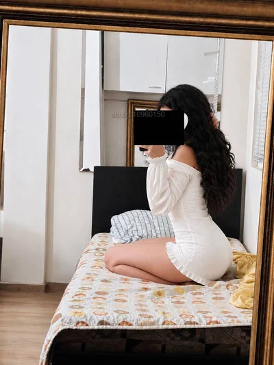 Компаньонка София - Leaa Fast Blowjob in - Класически секс, GFE, Френска с презерватив - снимка 1