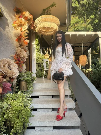 Компаньонка София - Milana in Sofia - Кунилингус, Играчки, Пенис колан - снимка 4