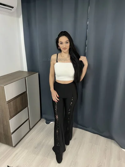 Компаньонка София - Здравей те мили господа - Строга господарка, Влизане в роля, Масаж - снимка 3