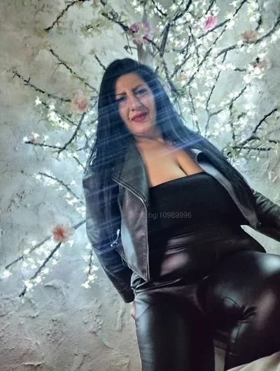 Компаньонка София - Vip Escortss - Класически секс, Френска с презерватив, Френска без презерватив - снимка 1