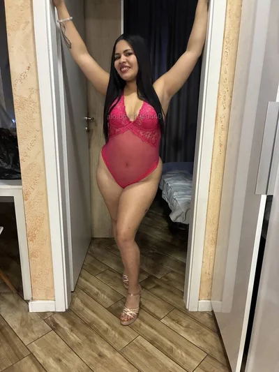 Компаньонка София - ❤️ Искам го Целия ❤️