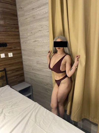 Компаньонка София - New Baby GFE 200 - Анилингус, Играчки, Пенис колан - снимка 4