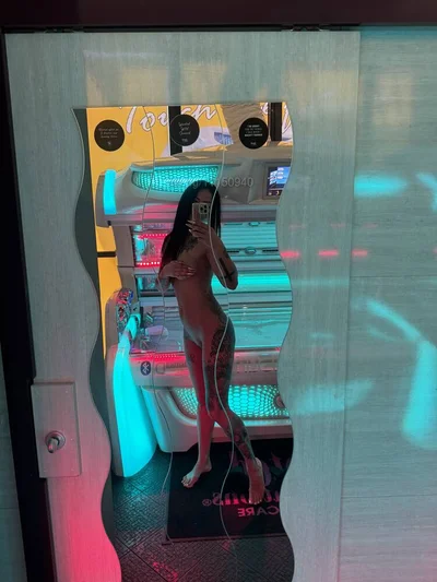 Компаньонка София - Cardi Baby - Класически секс, GFE, Френска с презерватив - снимка 2