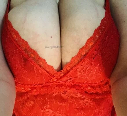 Компаньонка София - Милф-Вики, твоята фантазия става - Френска без презерватив, Кунилингус, Анилингус - снимка 2